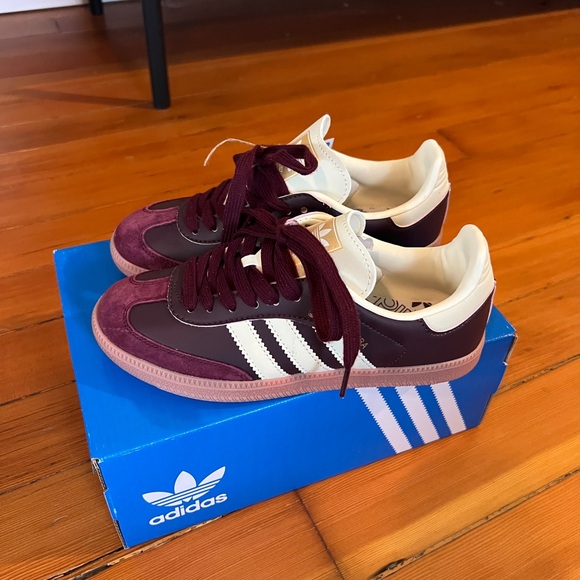 Adidas originals maroon sambas - Picture 6 of 6